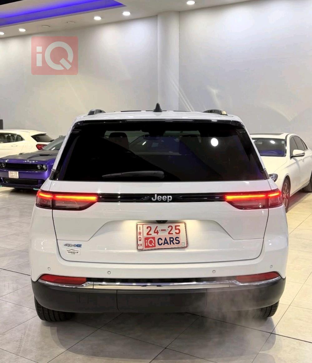 جيب جراند شيروكي